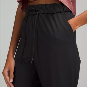 Lululemon stretch High Rise 7/8 pant